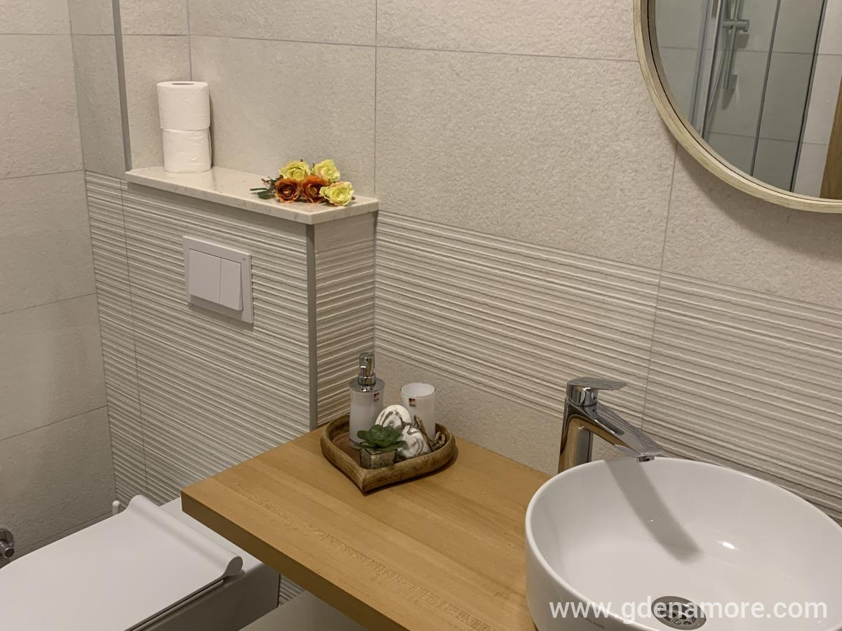 Vila Djulija, privatni smeštaj u mestu Baošići, Crna Gora - D4D92CC5-3D2E-46DB-9FF6-FB5AB86A9084